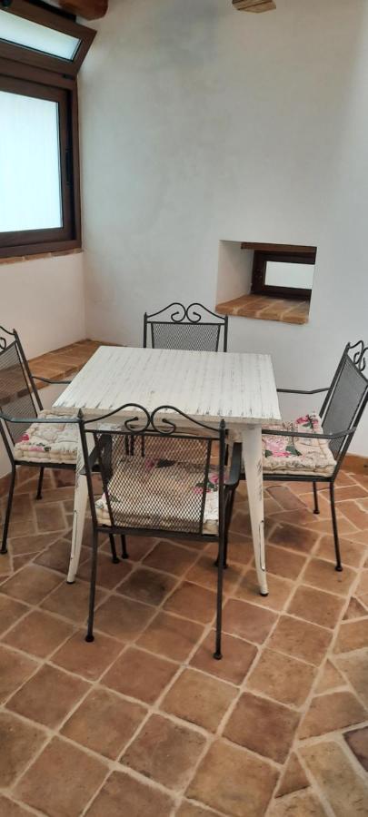 Picchio&Pinocchio Guest House Сулмона Екстериор снимка