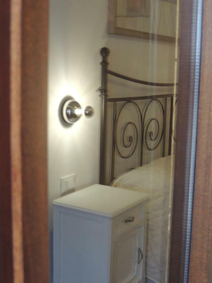 Picchio&Pinocchio Guest House Сулмона Екстериор снимка