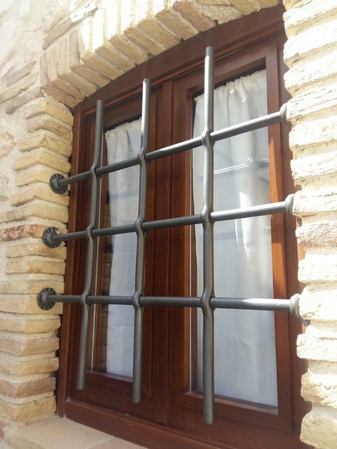 Picchio&Pinocchio Guest House Сулмона Екстериор снимка