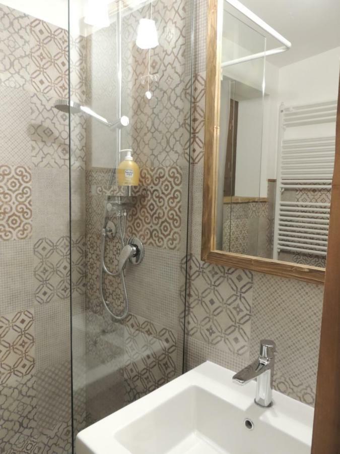 Picchio&Pinocchio Guest House Сулмона Екстериор снимка